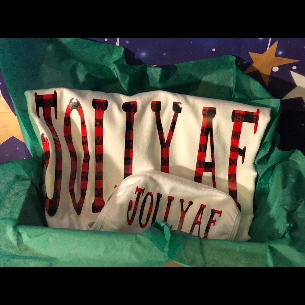 T-shirt size large with matching mask